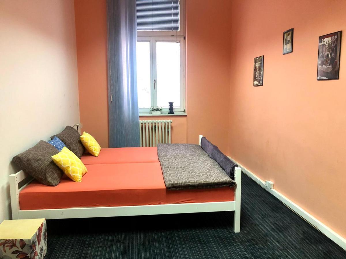 Spacious Tuzlaks Apartments Sarajevo Ferhadija Exterior foto